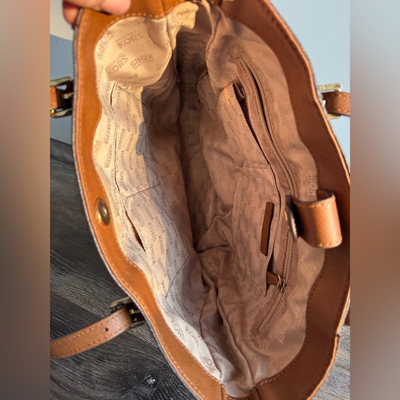 Michael Kors Signature Brown Tote with Gold Accents - Picture 4 of 7